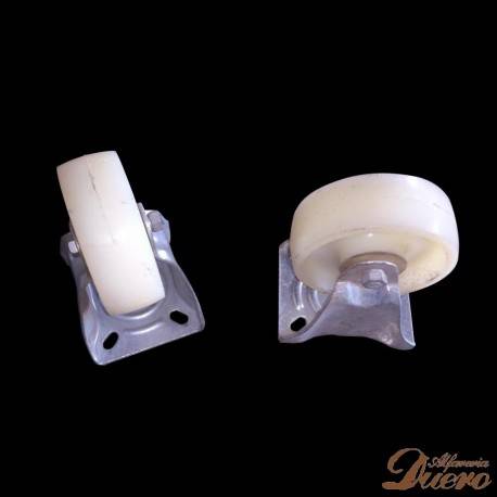 SOPORTE METALICO CON RUEDAS PARA HORNO DE LEÑA