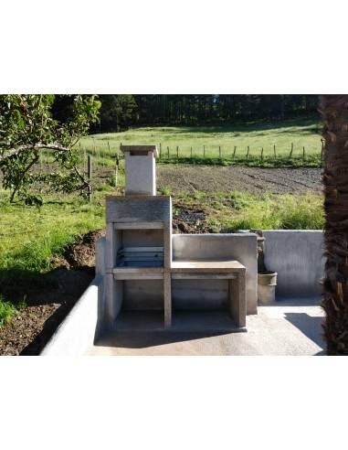 Mesa y Barbacoa de Granito