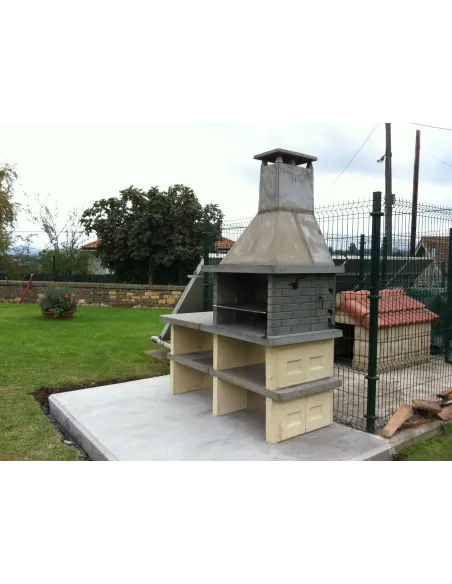 Barbacoa de Hormigón con mesa auxiliar