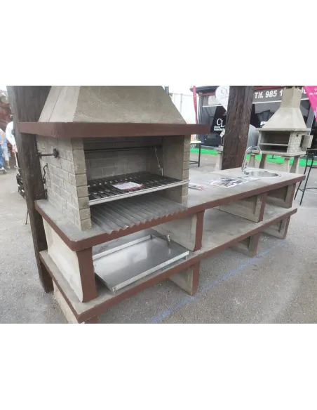 Barbacoa completa con mesa fregadero y baldas