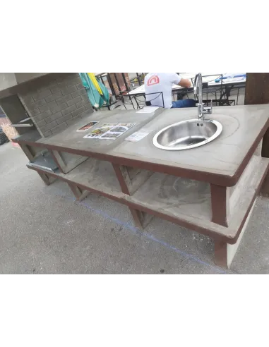 Barbacoa completa con mesa fregadero y baldas