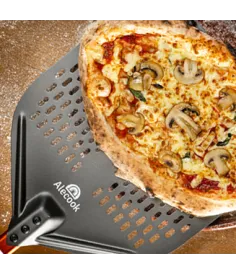 Pala Profesional perforada para Pizza en Aluminio Anodizado 2