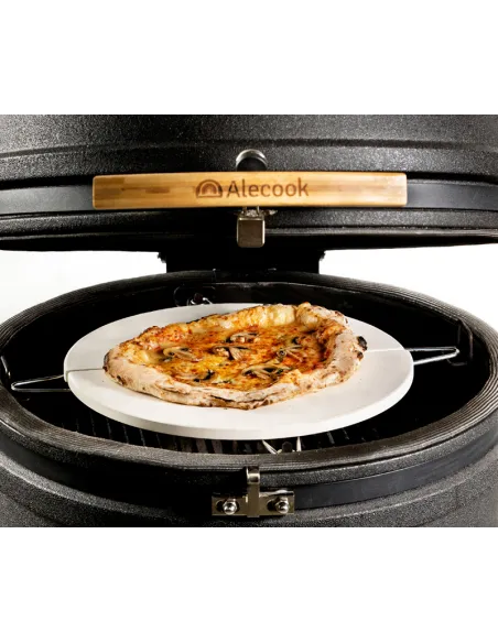 Imágen Kamado Alecook cocinando pizza